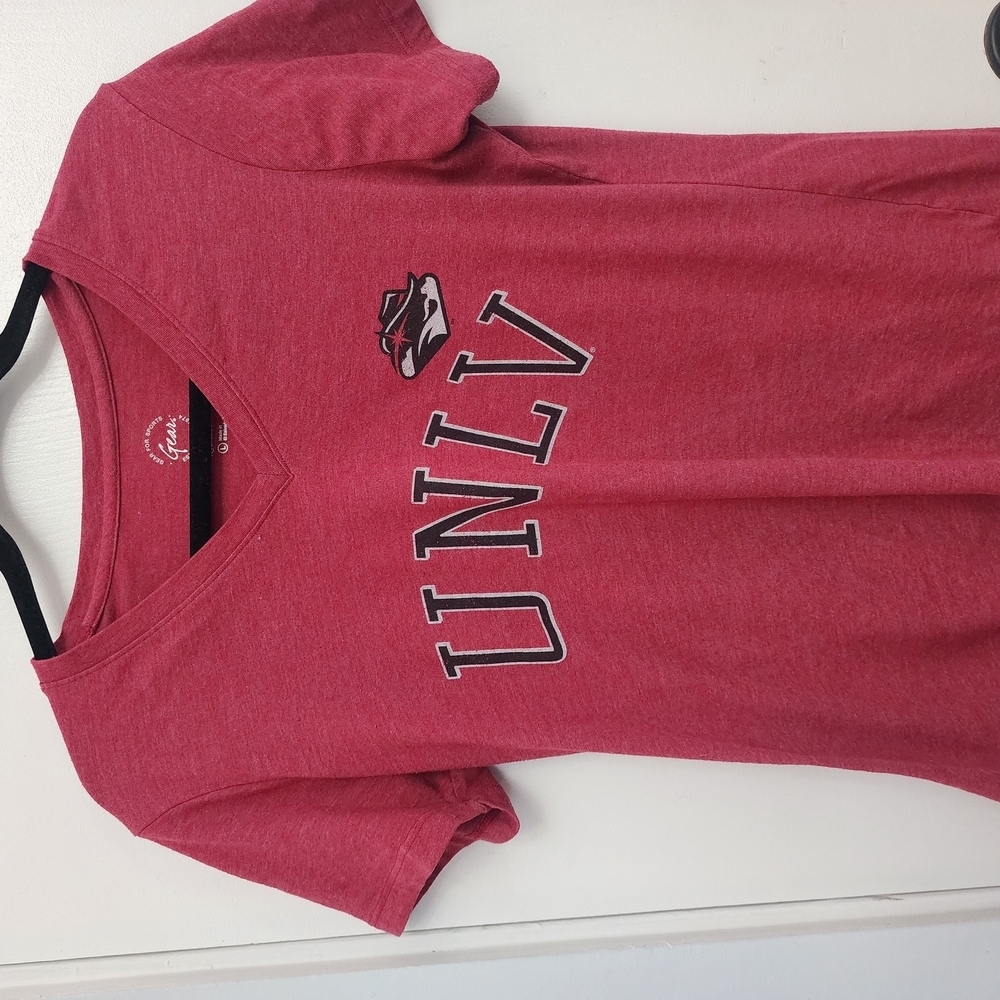 Red Fitted Short Sleeve T-Shirt - Picture 10 of 10